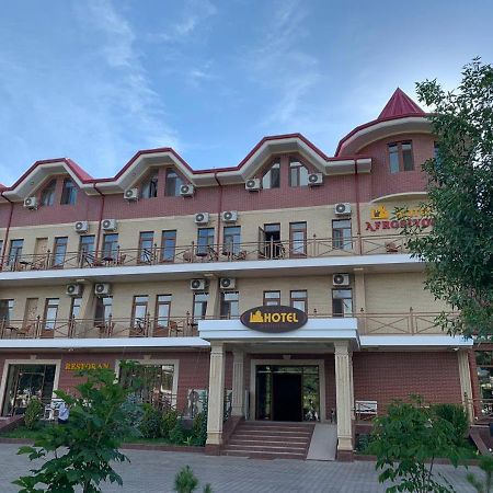 Hotel Afrosiyob Qarshi Buitenkant foto