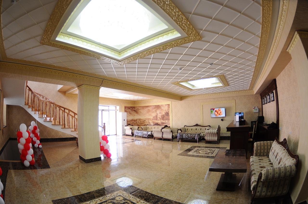 Hotel Afrosiyob Qarshi Buitenkant foto
