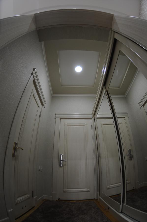 Hotel Afrosiyob Qarshi Buitenkant foto
