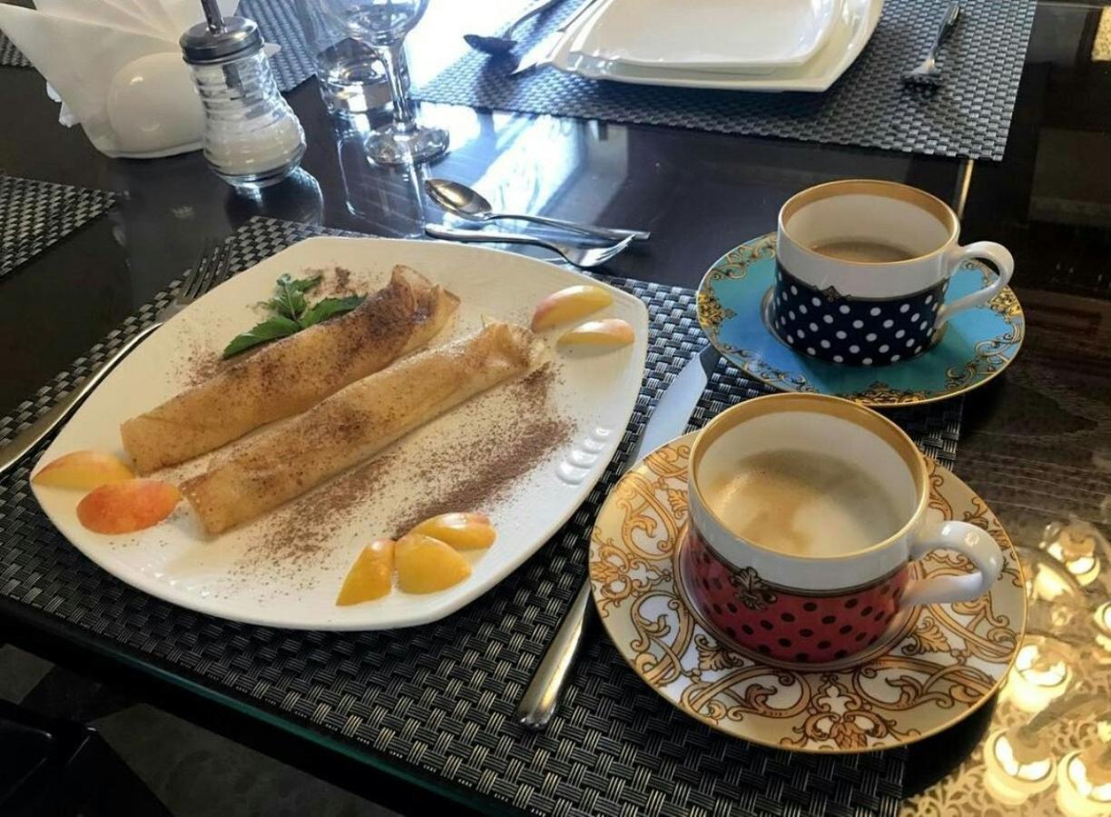 Hotel Afrosiyob Qarshi Buitenkant foto